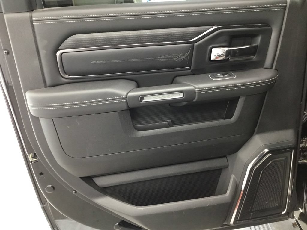 Used 2022 RAM 3500 Limited AWD/4WD image 32