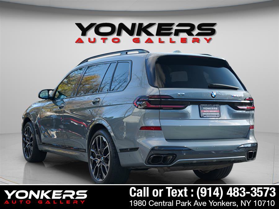 Used 2024 BMW X7 M60i w/ Executive Package image 4