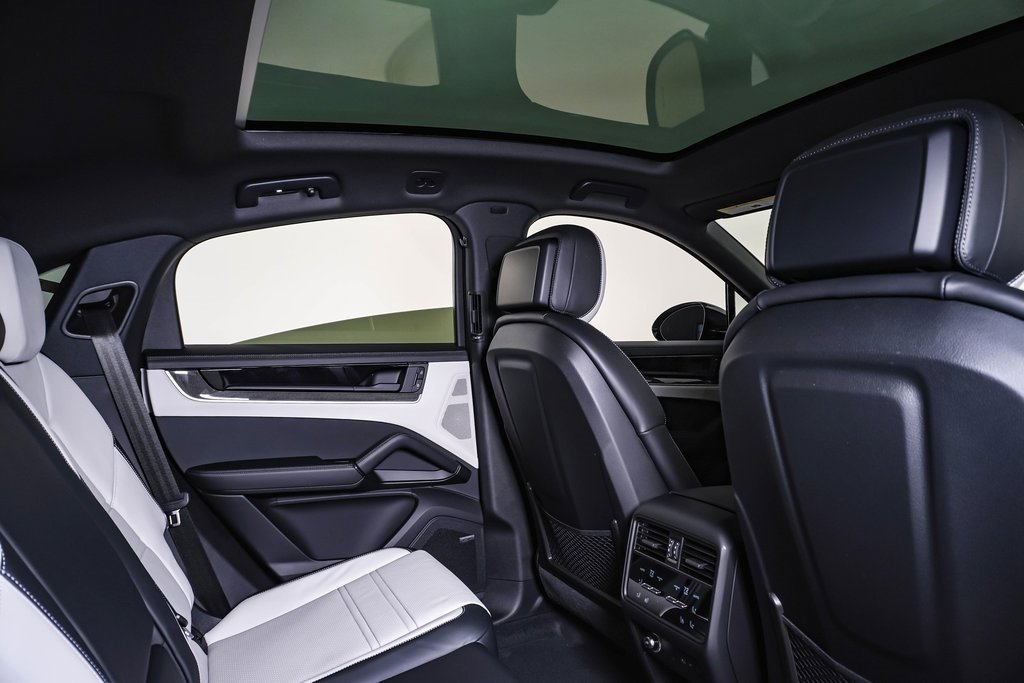 New 2026 Porsche Cayenne Coupe image 16