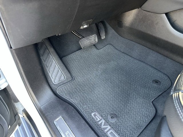 Used 2022 GMC Yukon Denali image 27