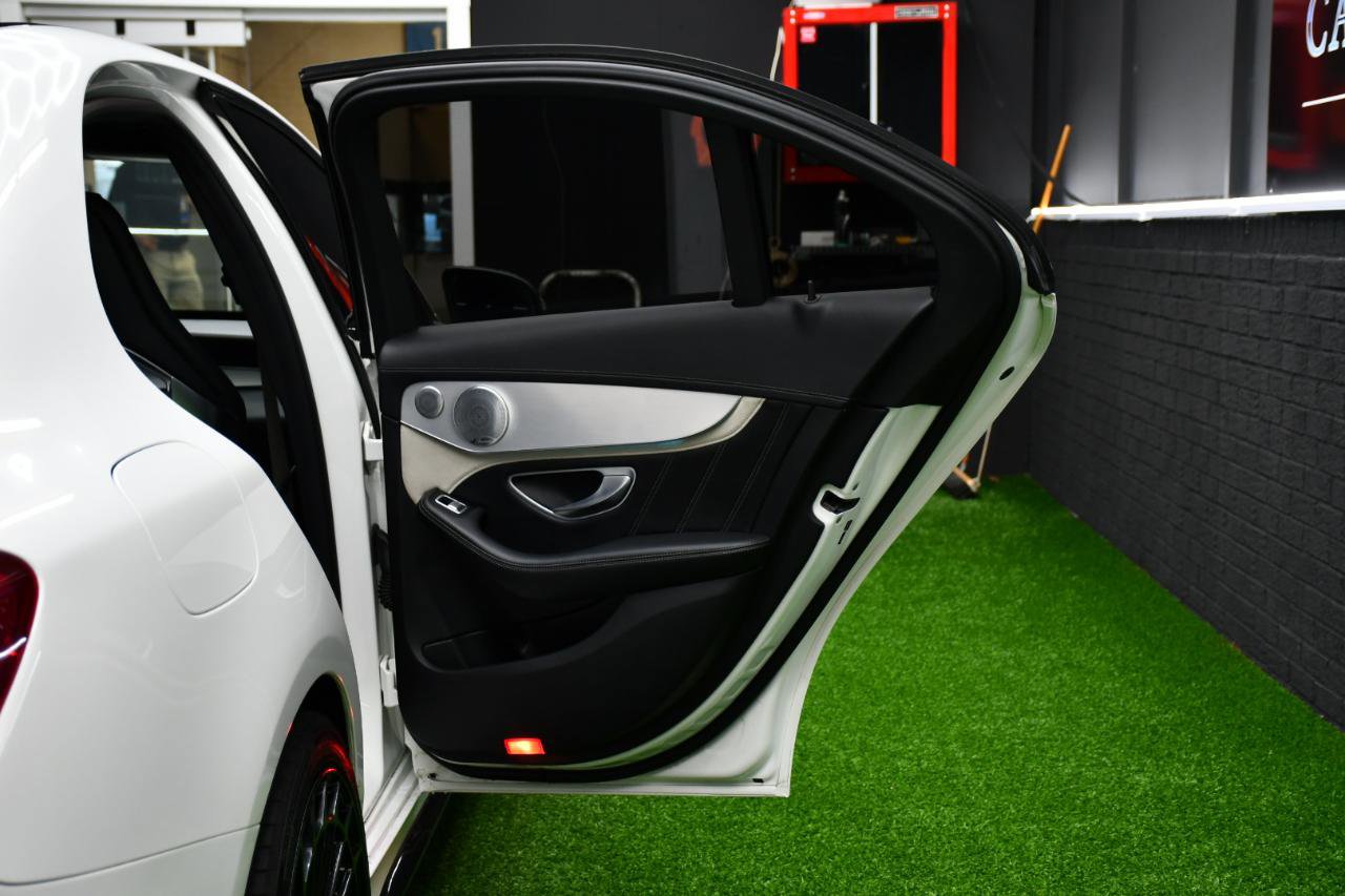 Used 2015 Mercedes-Benz C 63 AMG S image 41