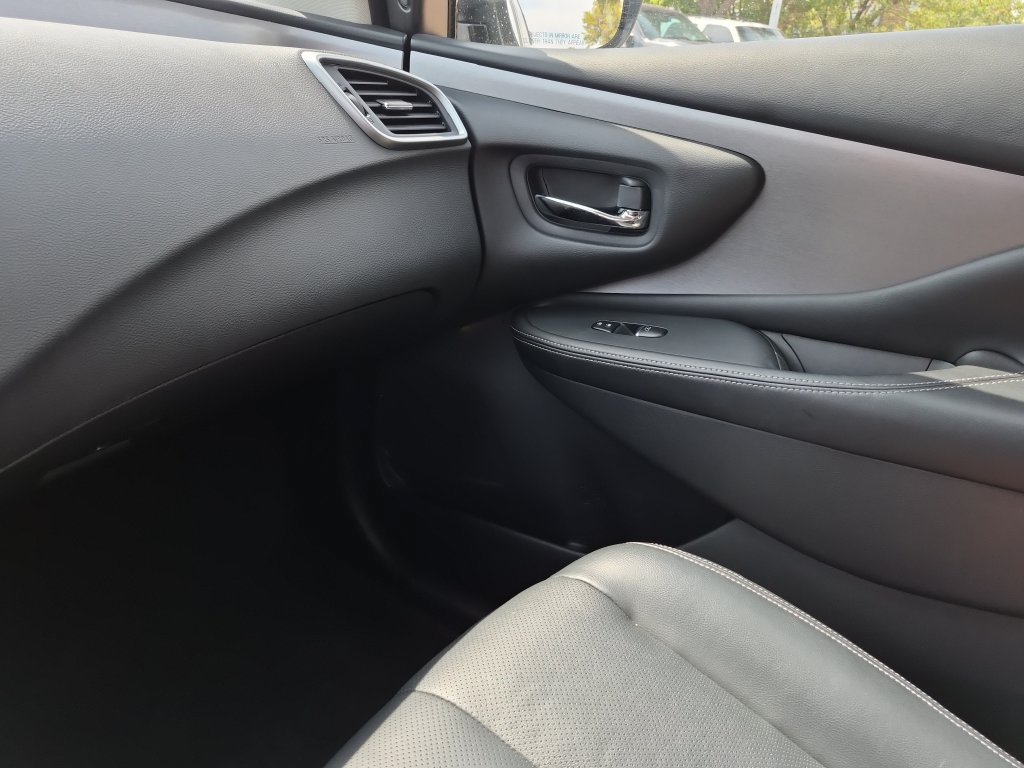 Certified 2024 Nissan Murano SL FWD image 25