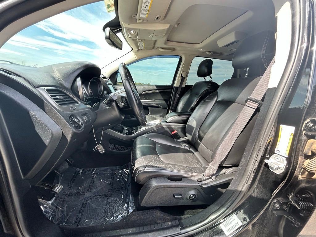 Used 2015 Dodge Journey Crossroad w/ Flexible Seating Group image 19