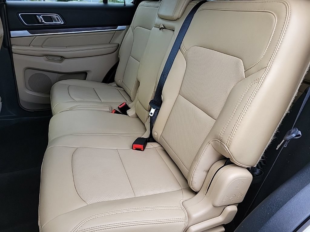 Used 2017 Ford Explorer Limited AWD/4WD image 12