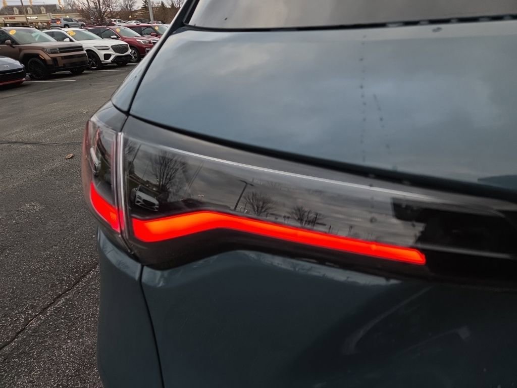 Used 2025 Honda HR-V EX-L image 10