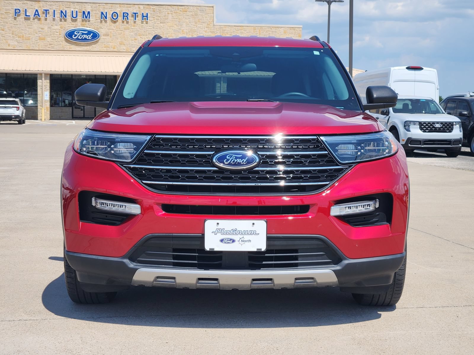 Used 2024 Ford Explorer XLT w/ Equipment Group 202A RWD image 6