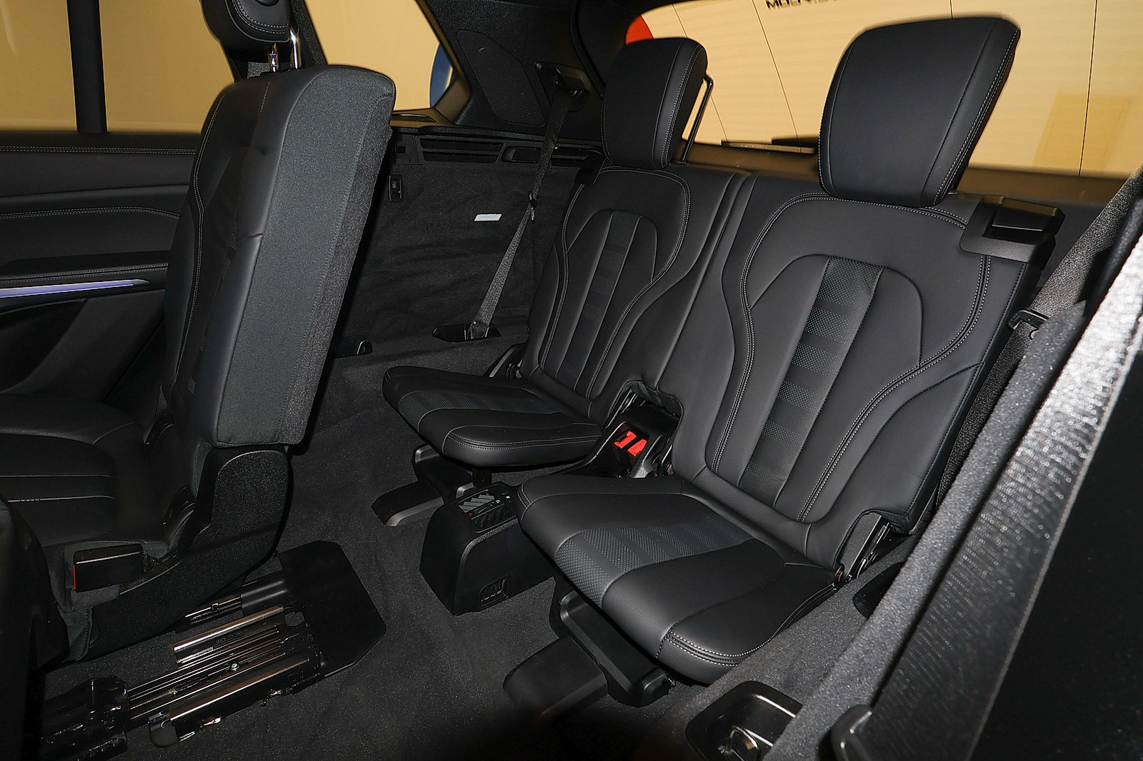 Used 2021 BMW X5 xDrive40i w/ Premium Package AWD/4WD image 15