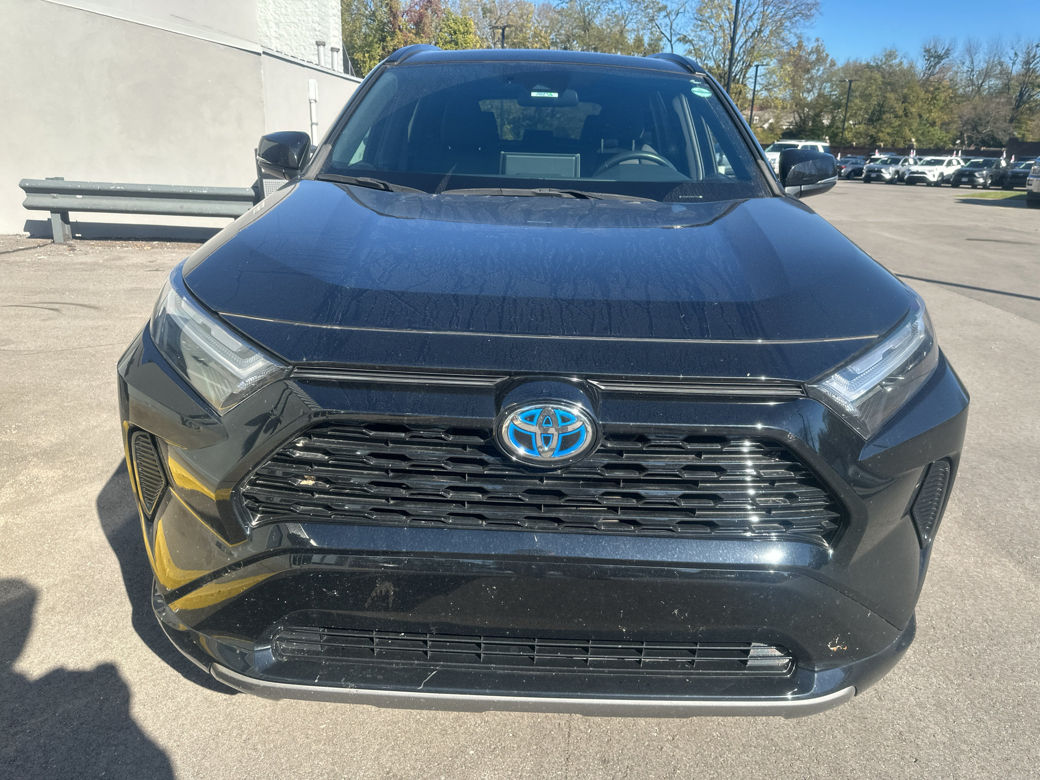 Used 2022 Toyota RAV4 SE w/ Convenience Package AWD/4WD image 2