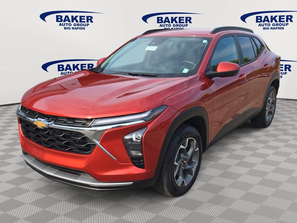 Used 2024 Chevrolet Trax LT w/ Driver Confidence Package FWD image 8