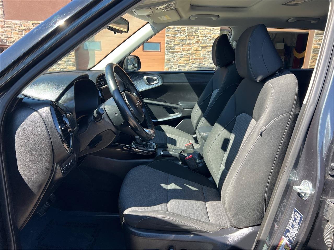 Used 2023 Kia Soul EX FWD image 9
