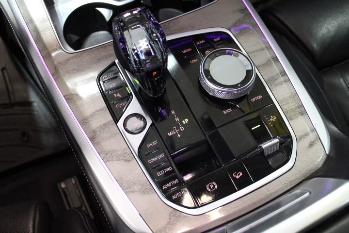 Used 2019 BMW X7 xDrive50i w/ Dynamic Handling Package image 38