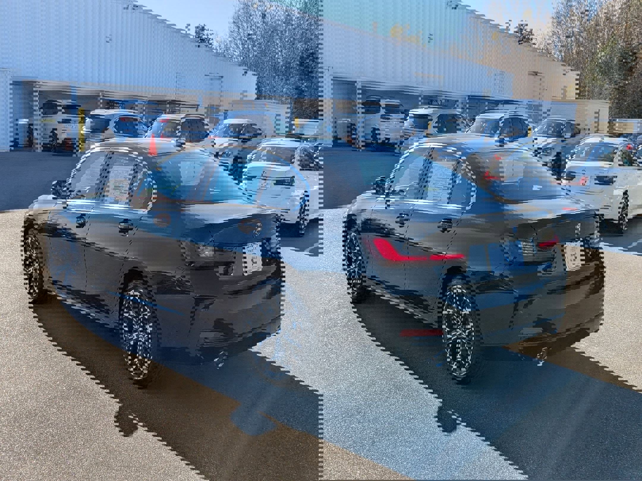 New 2025 BMW 330i Sedan w/ Convenience Package image 5