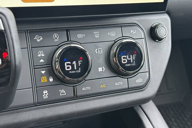 New 2026 Land Rover Defender 110 AWD/4WD image 19