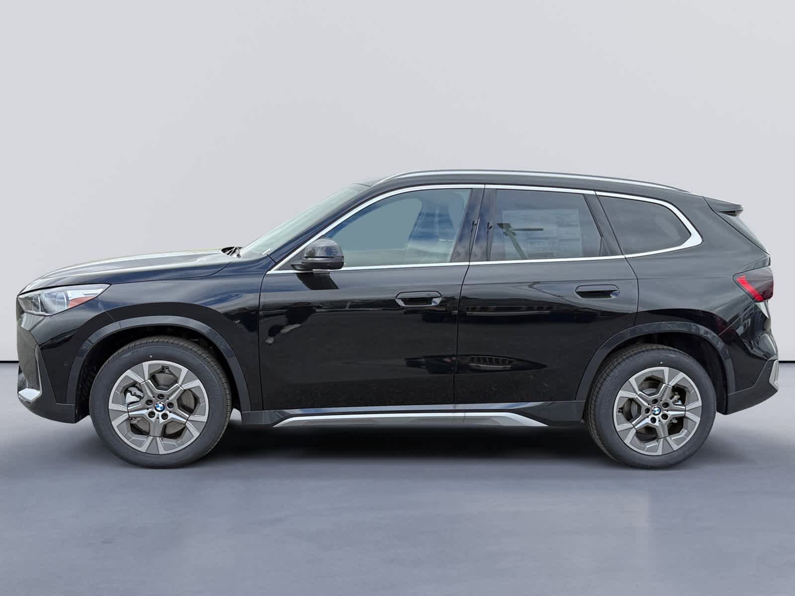 New 2026 BMW X1 xDrive28i w/ Technology Package AWD/4WD image 6