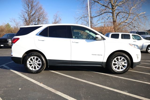 Used 2020 Chevrolet Equinox LT w/ Driver Convenience Package image 4