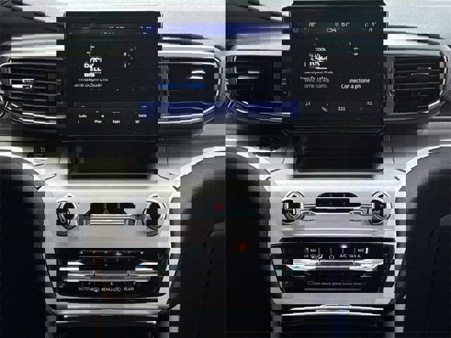 Used 2024 Ford Explorer XLT w/ Equipment Group 202A image 16