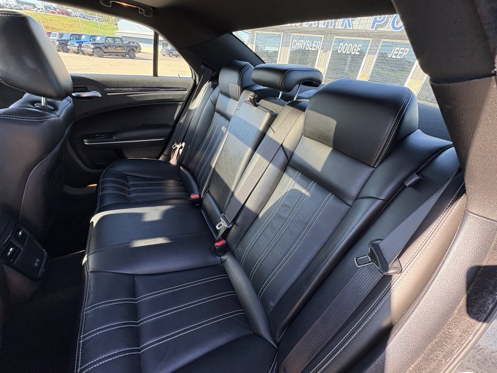 Used 2022 Chrysler 300 S image 26