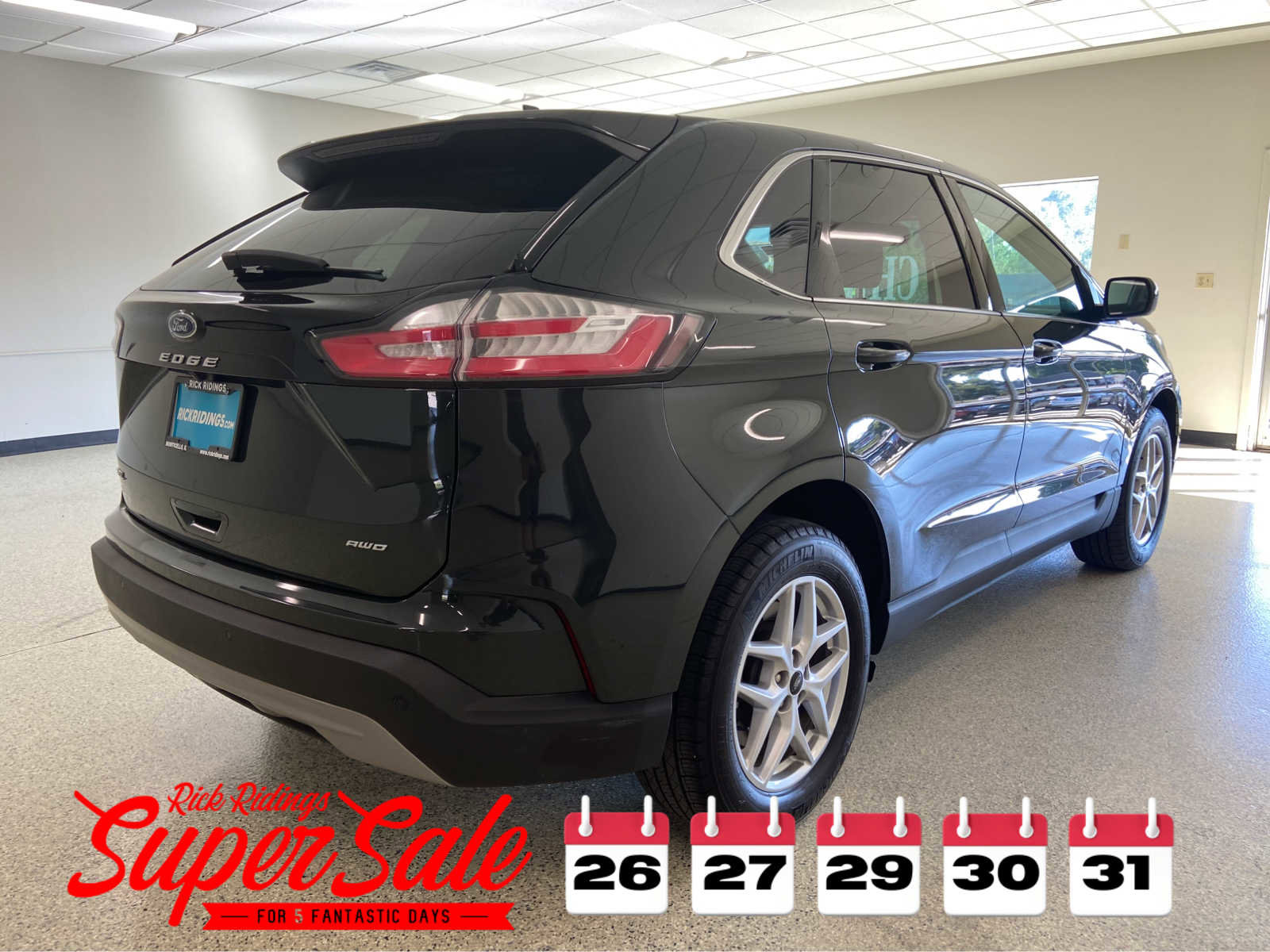 Used 2024 Ford Edge SEL image 7