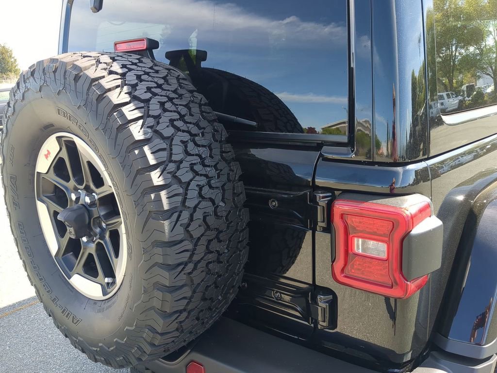 Used 2018 Jeep Wrangler Unlimited Rubicon image 23