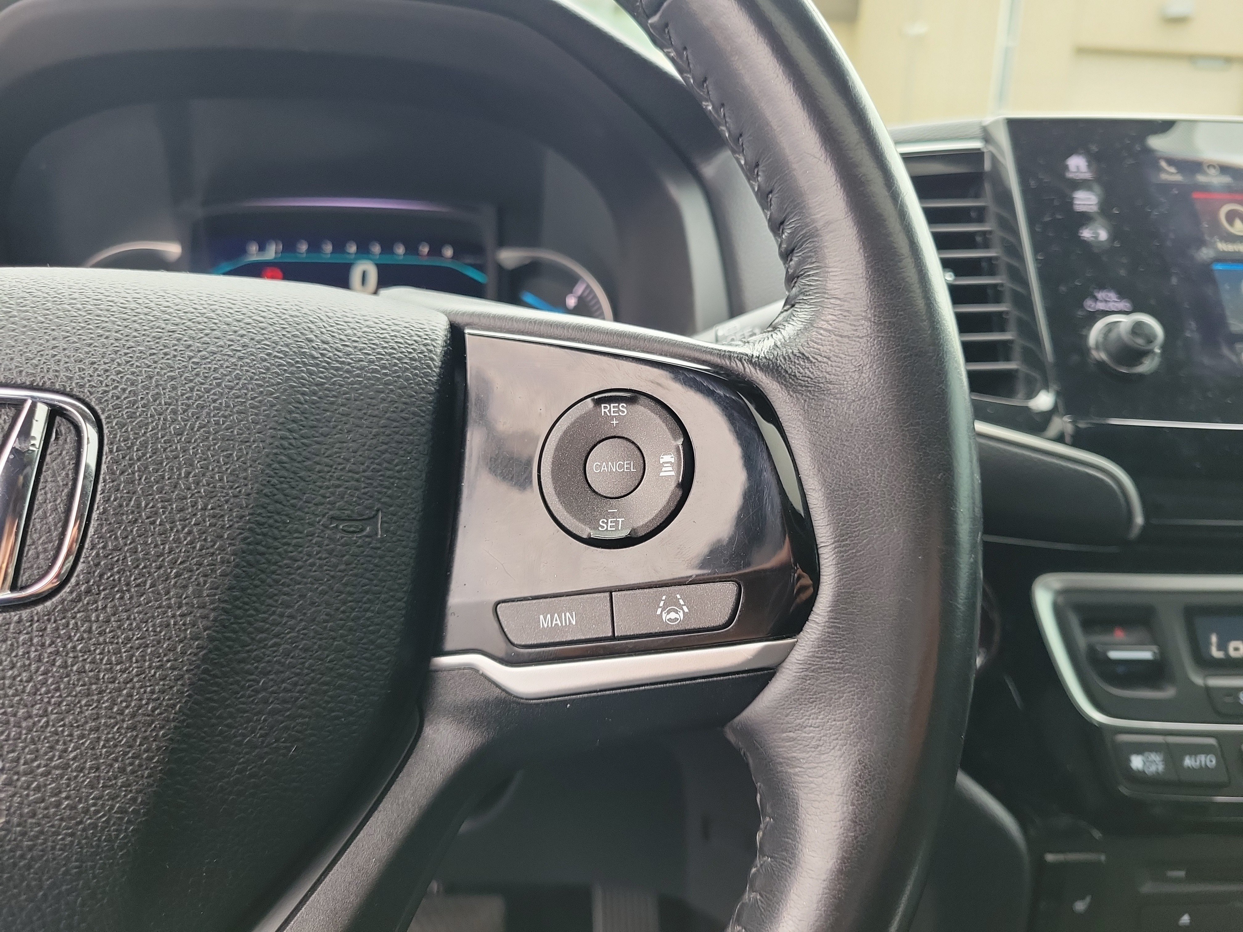 Used 2019 Honda Pilot Touring image 22