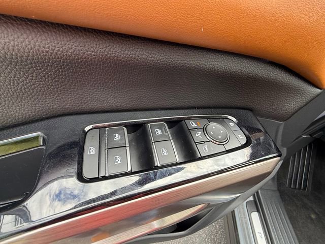 Used 2023 Nissan Pathfinder Platinum AWD/4WD image 15
