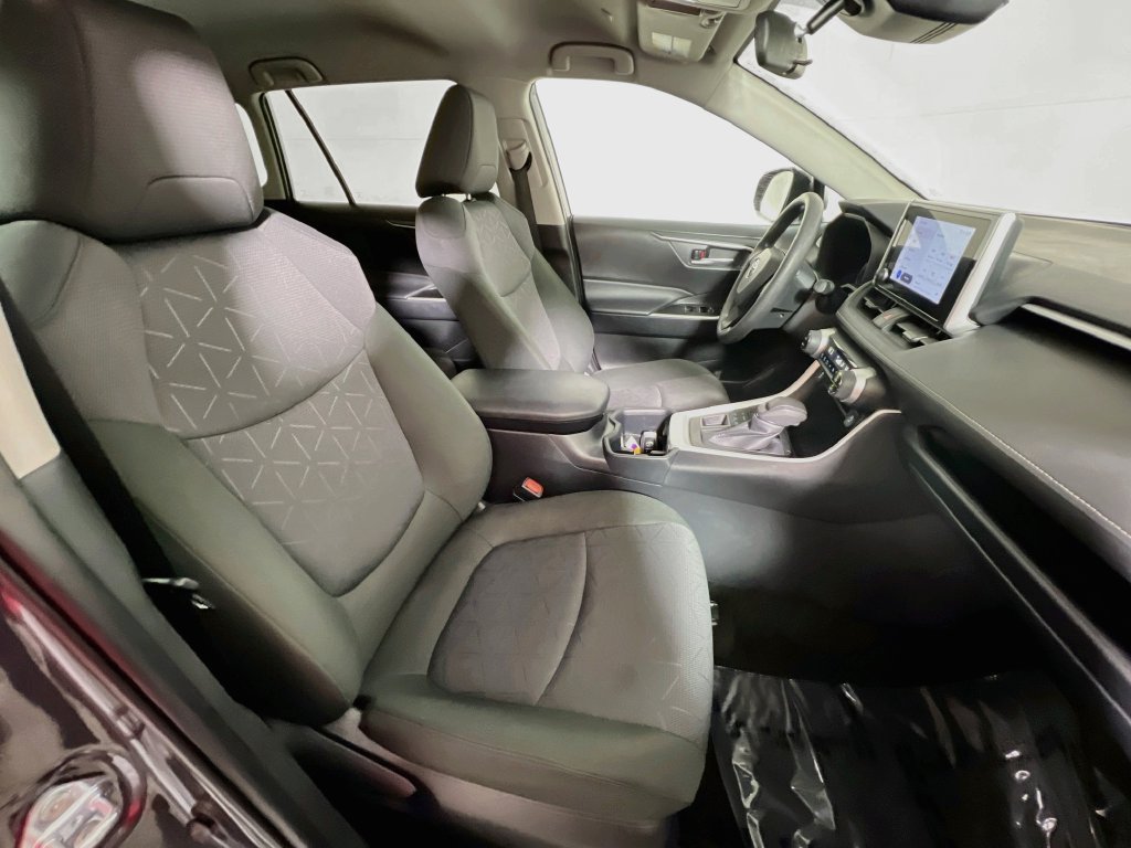 Certified 2025 Toyota RAV4 XLE AWD/4WD image 24
