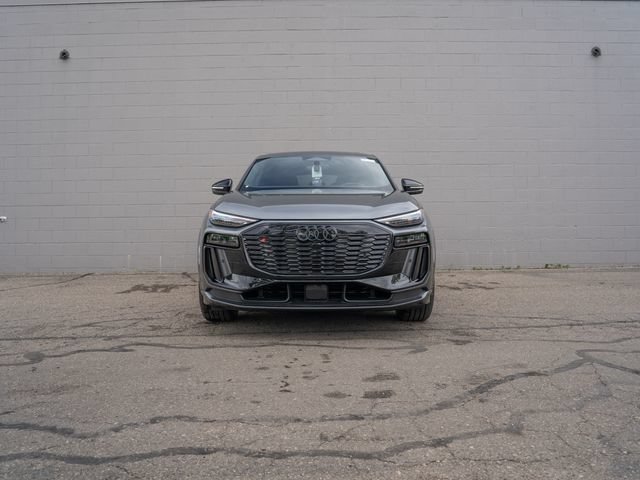 New 2027 Audi SQ6 e-tron Premium Plus AWD/4WD image 2