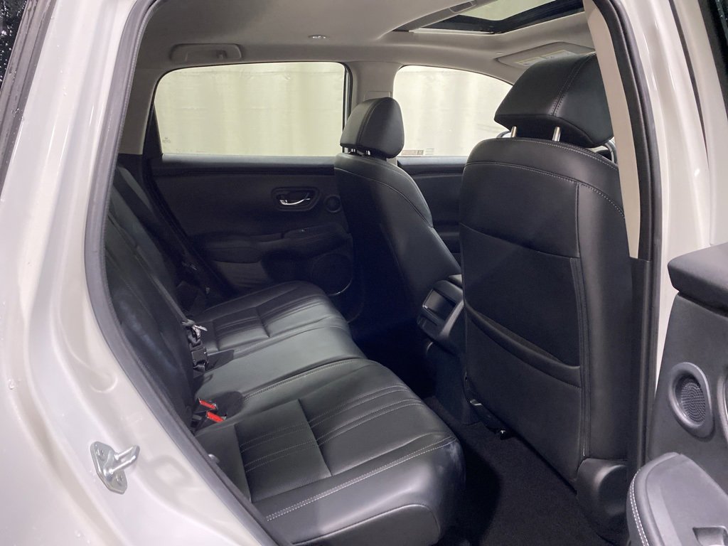 Used 2023 Honda HR-V EX-L image 12