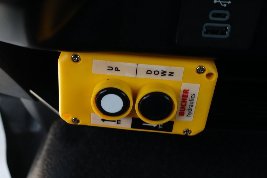 Used 2024 Ford F450 XL w/ XL Chrome Package image 35