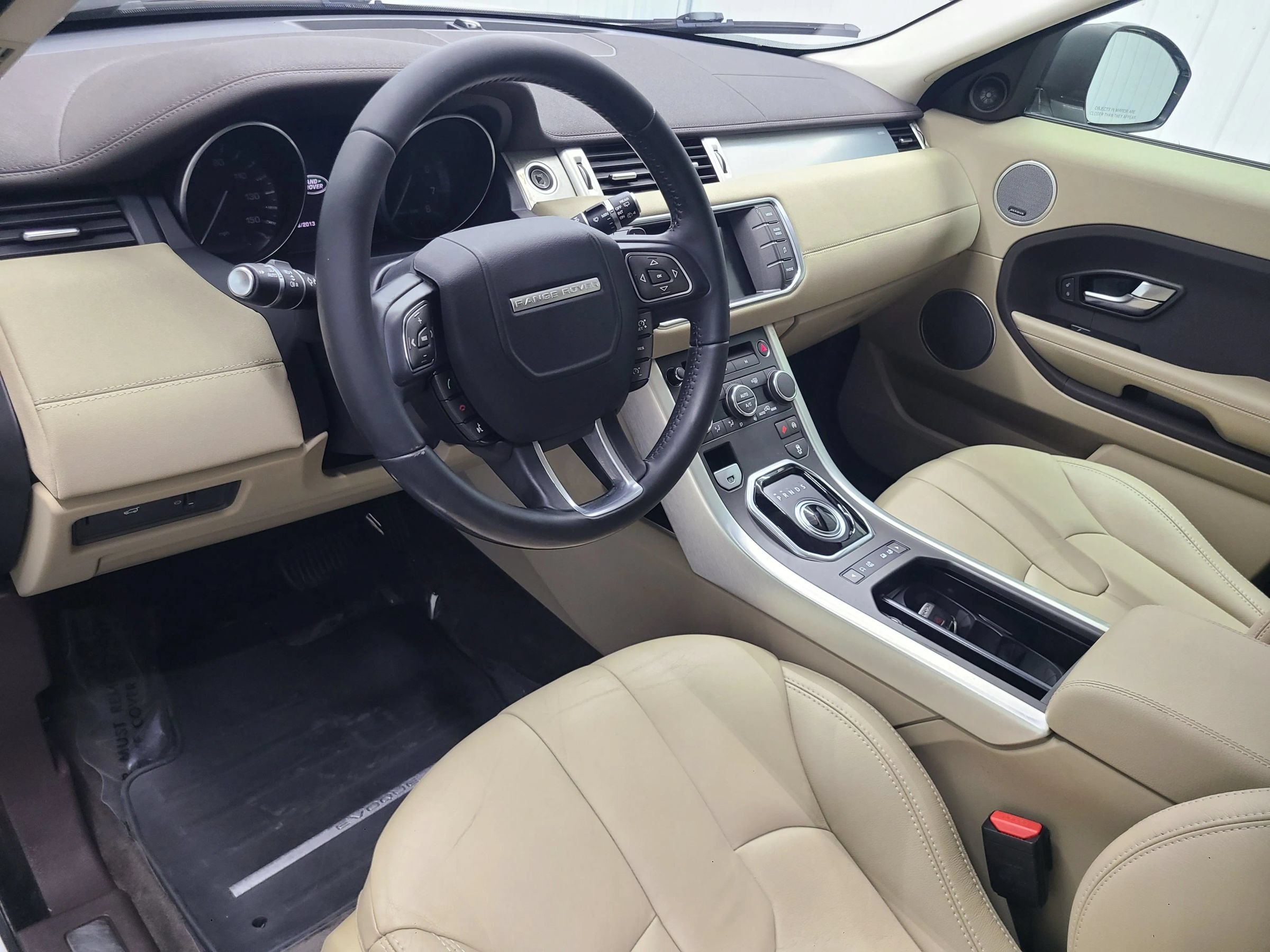 Used 2015 Land Rover Range Rover Evoque Pure Plus AWD/4WD image 24