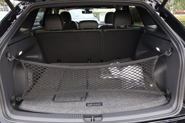 New 2026 Volkswagen Atlas Cross Sport SEL R-Line image 16