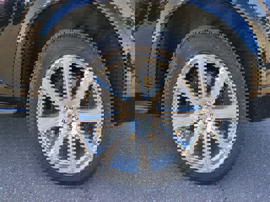 Used 2019 Volvo XC90 T8 Inscription w/ Luxury Package image 6