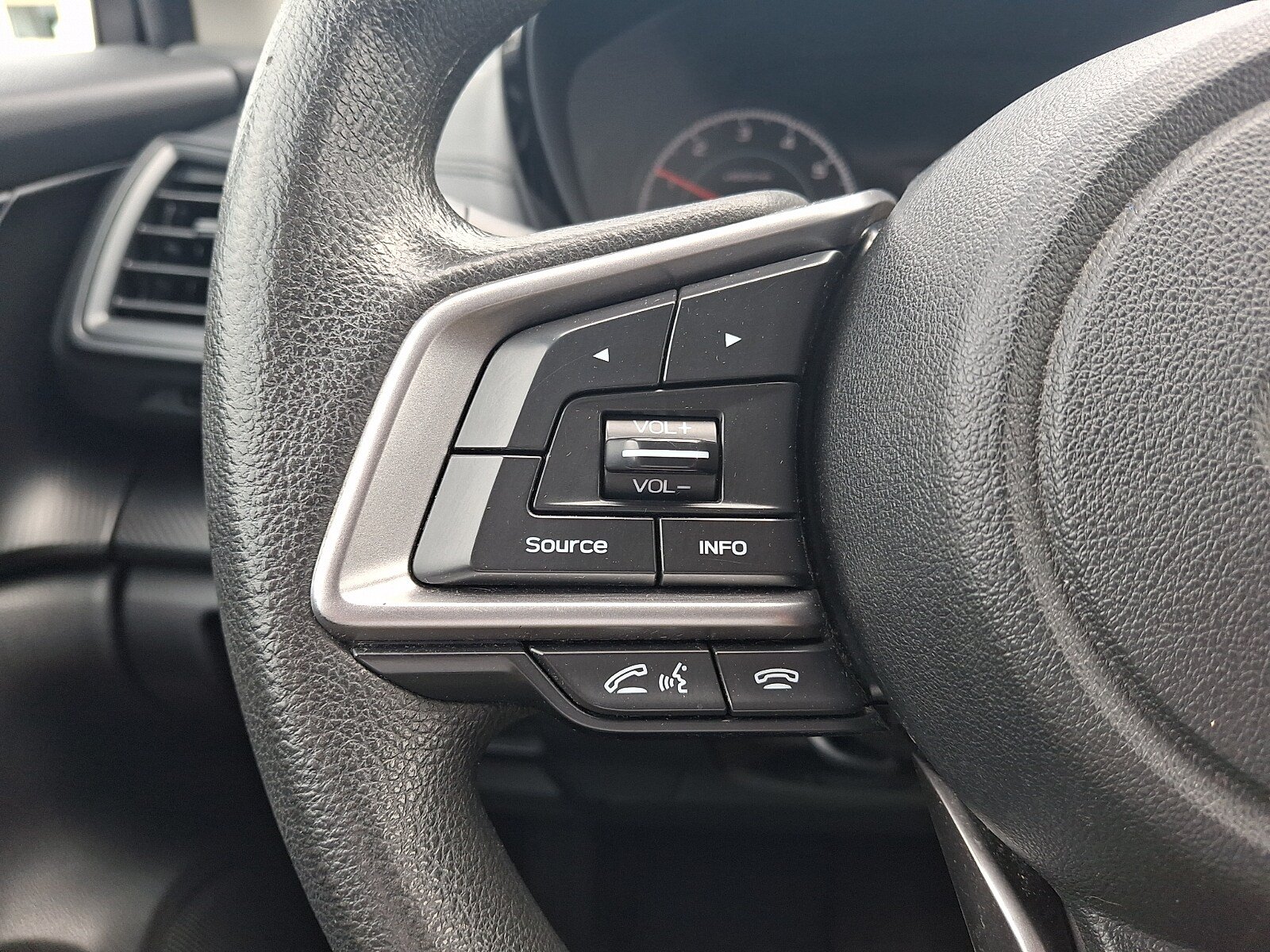 Used 2018 Subaru Impreza 2.0i AWD/4WD image 20