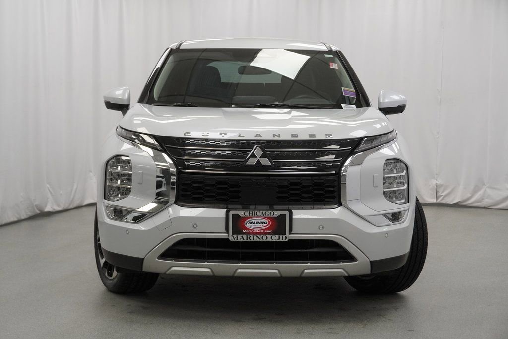 Used 2023 Mitsubishi Outlander SE image 9