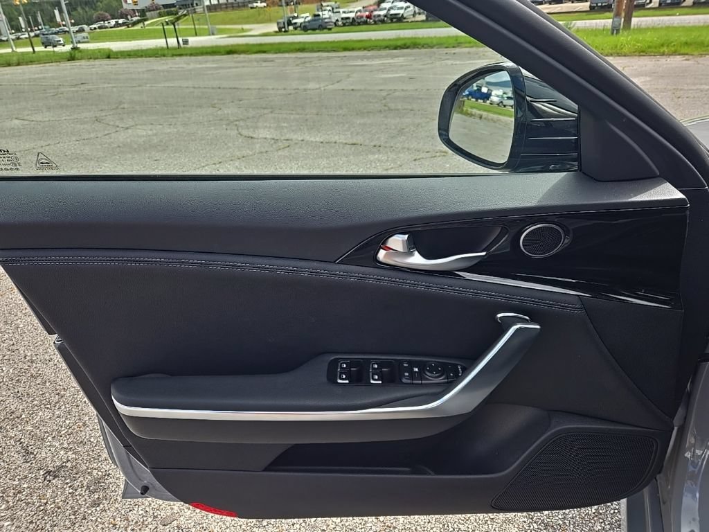 Used 2023 Kia Stinger GT-Line RWD image 16