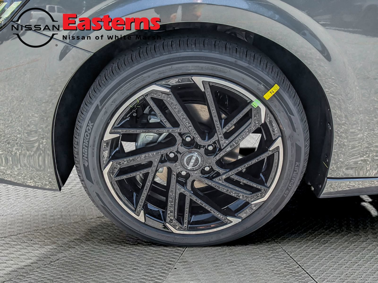 New 2026 Nissan Sentra SR w/ SR Premium Package FWD image 9