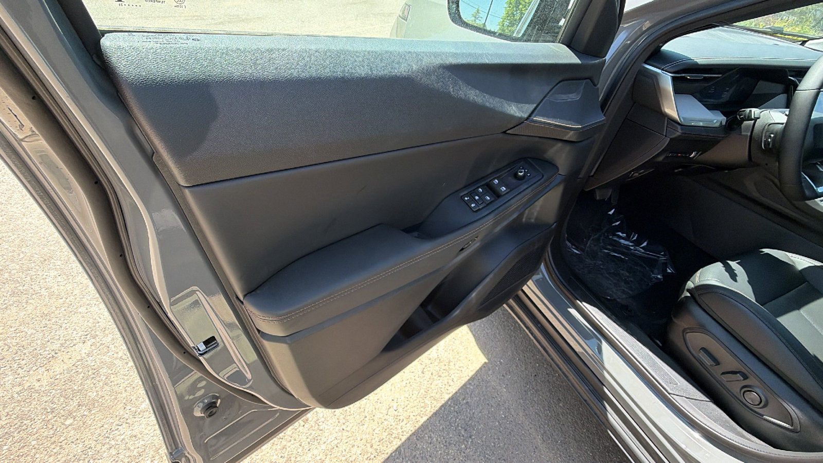 New 2026 Jeep Cherokee Limited AWD/4WD image 14