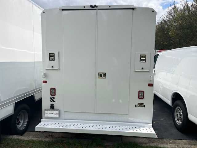 New 2025 GMC Savana 3500 w/ Power Convenience Package RWD image 7