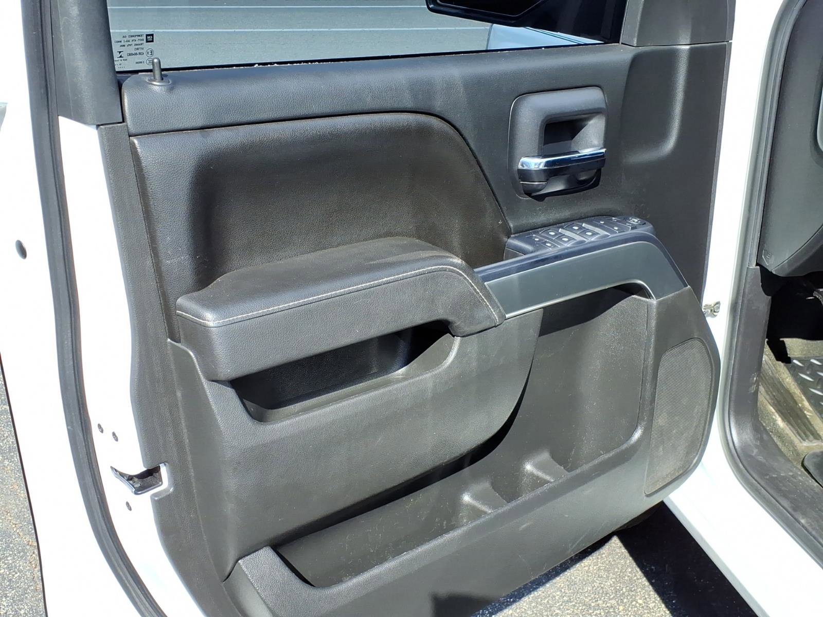 Used 2017 Chevrolet Silverado 1500 LT w/ All Star Edition image 4