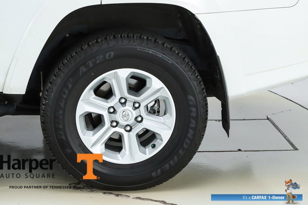 Used 2024 Toyota 4Runner SR5 Premium w/ Moonroof Package AWD/4WD image 44