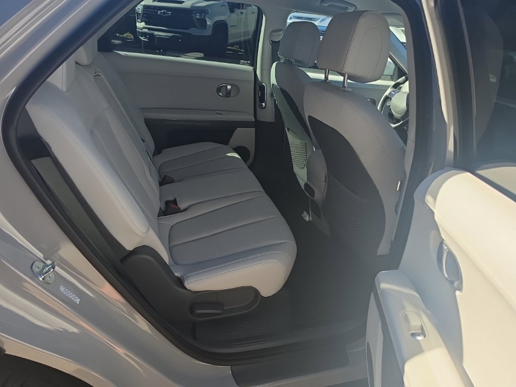 Used 2023 Hyundai Ioniq 5 SEL w/ Cargo Package AWD/4WD image 14