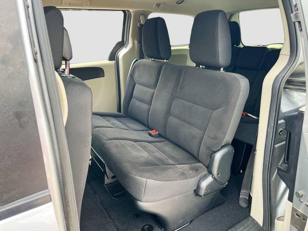 Certified 2018 Dodge Grand Caravan SE w/ UConnect Hands-Free Group FWD image 22