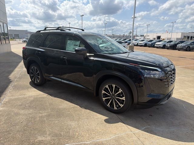 New 2026 Nissan Pathfinder Platinum FWD image 5
