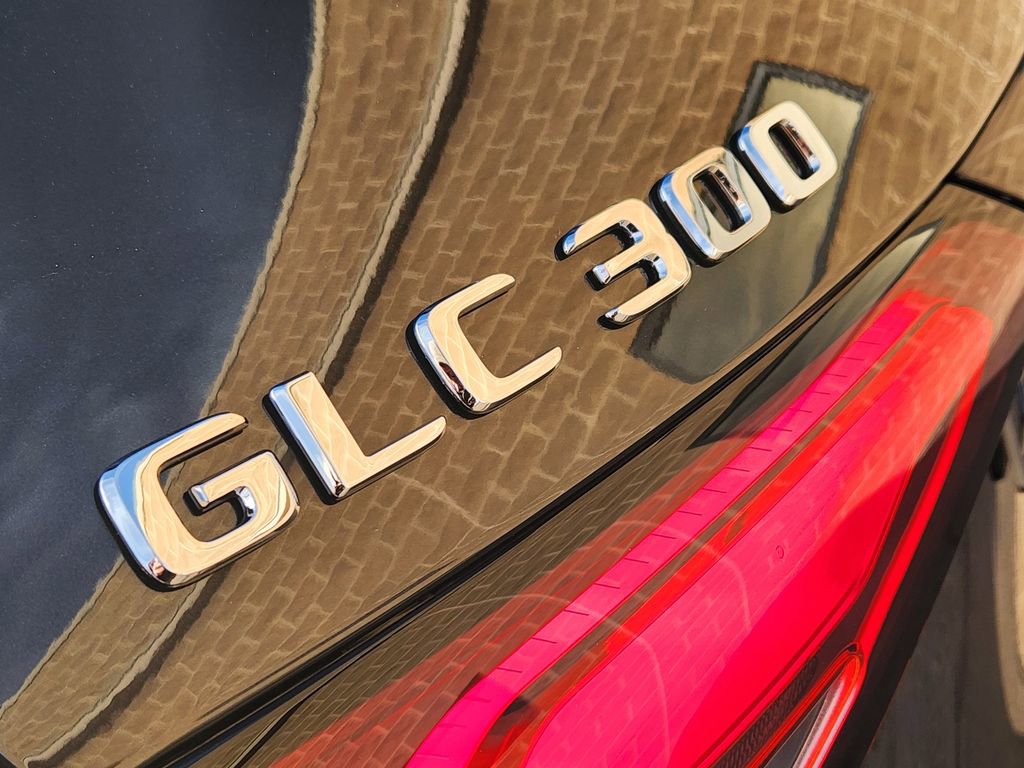 New 2026 Mercedes-Benz GLC 300 4MATIC image 11