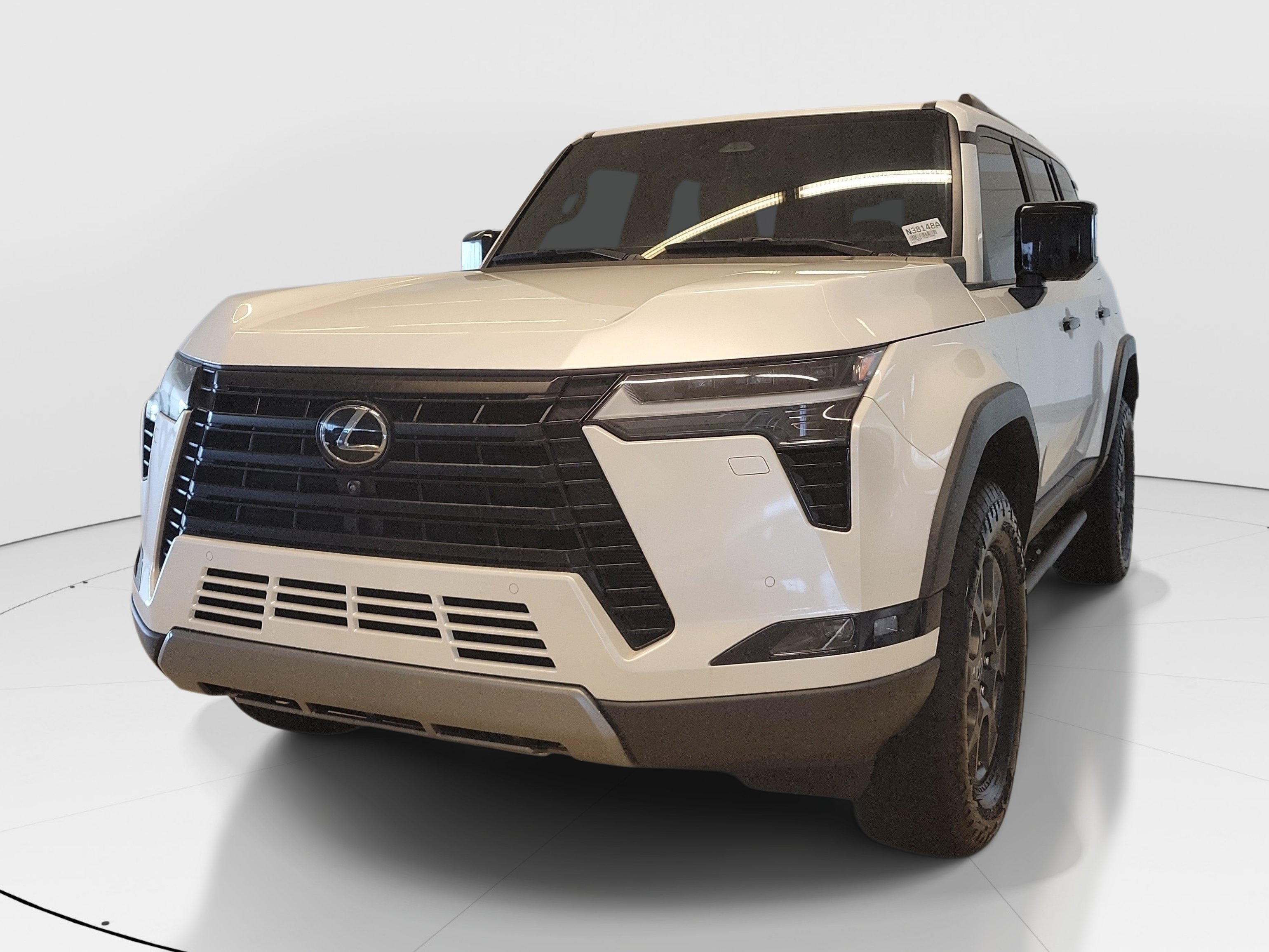 Used 2024 Lexus GX 550 AWD/4WD image 4