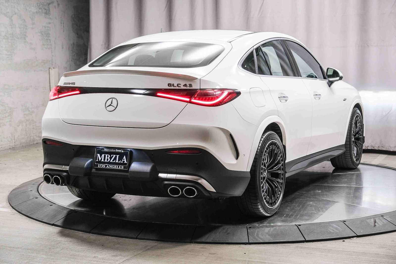 Certified 2026 Mercedes-Benz GLC 43 AMG 4MATIC Coupe image 4