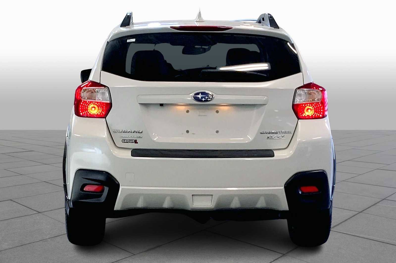 Used 2017 Subaru Crosstrek 2.0i Limited image 4