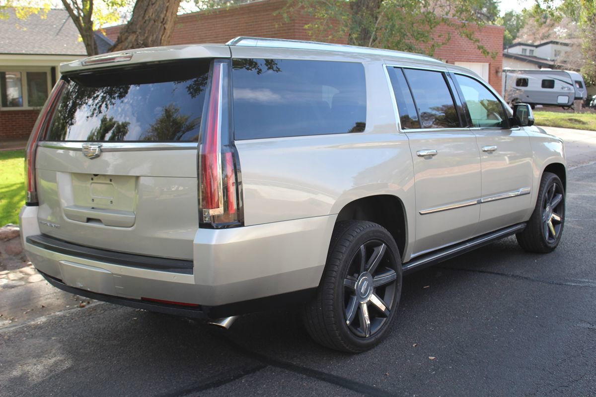 Used 2015 Cadillac Escalade ESV Premium image 6