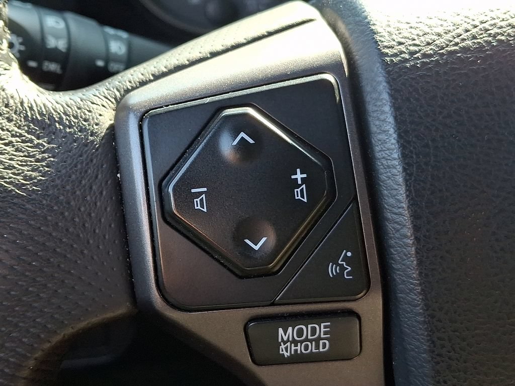 Used 2019 Toyota Tacoma TRD Sport AWD/4WD image 21