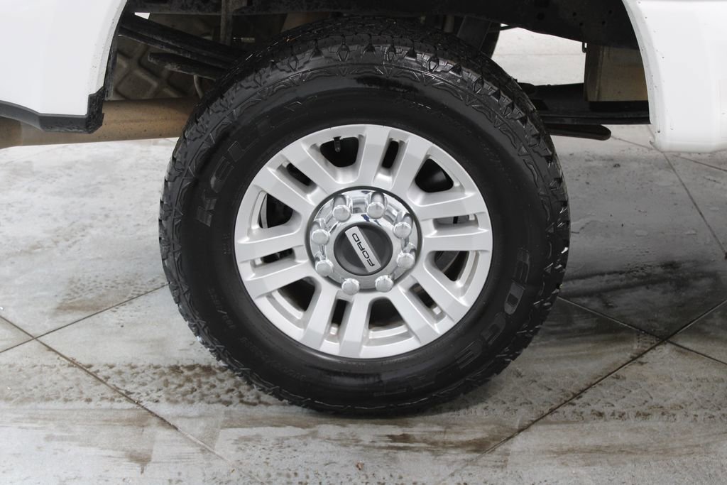 Used 2019 Ford F250 XL w/ STX Appearance Package image 14